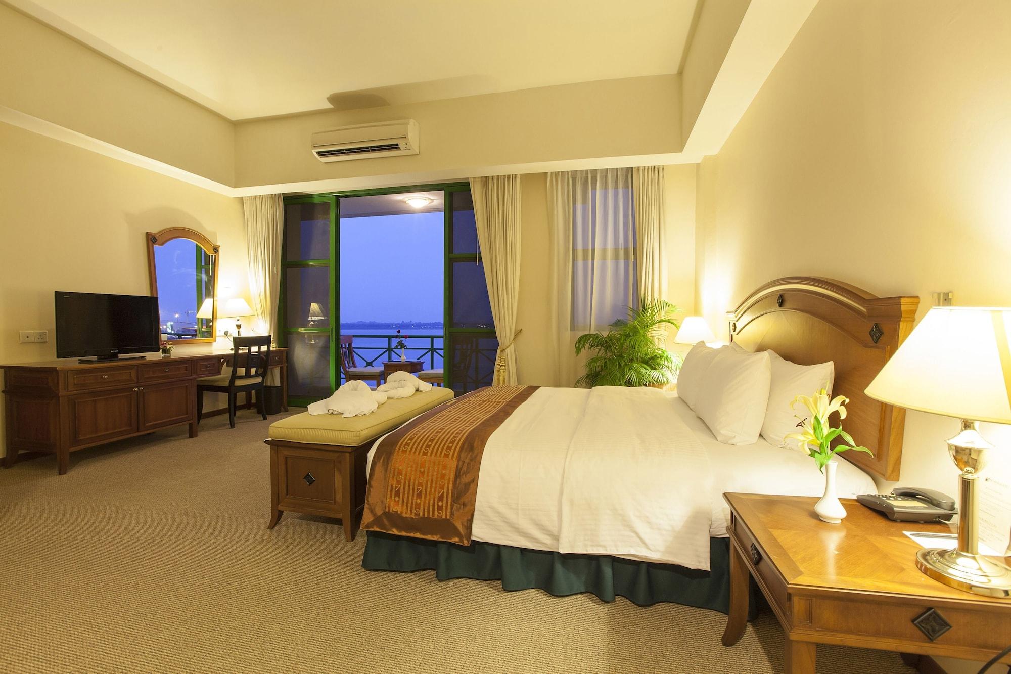 Himawari Hotel Apartments Phnom Penh Luaran gambar