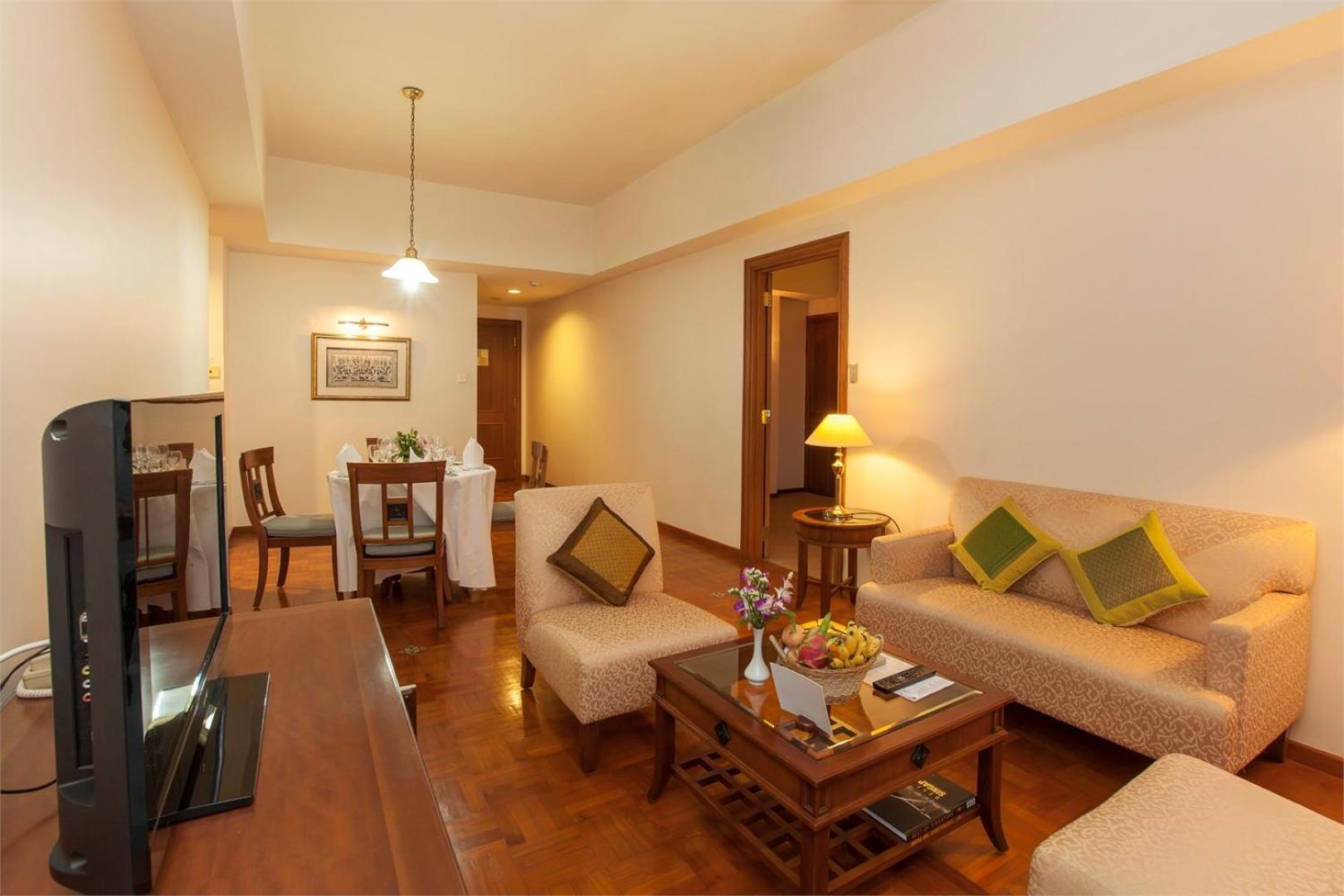 Himawari Hotel Apartments Phnom Penh Luaran gambar